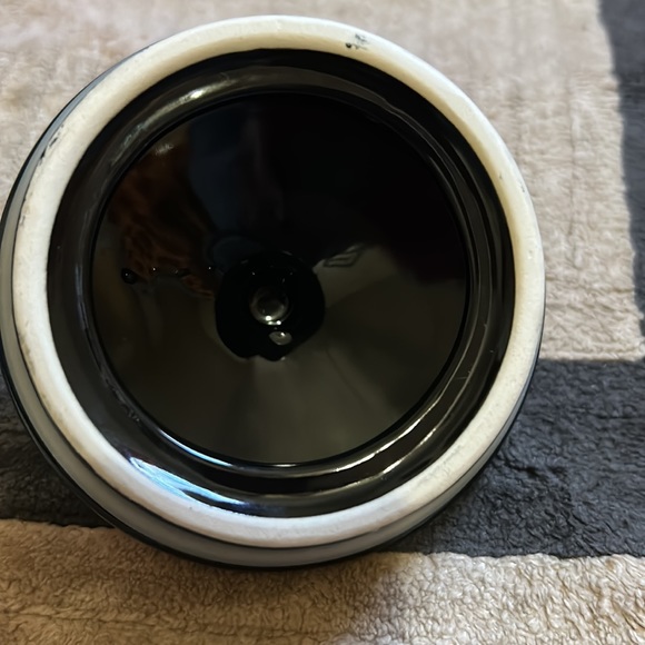 Warren Kimble Folk Art Storage Container with Lid. - Picture 9 of 10